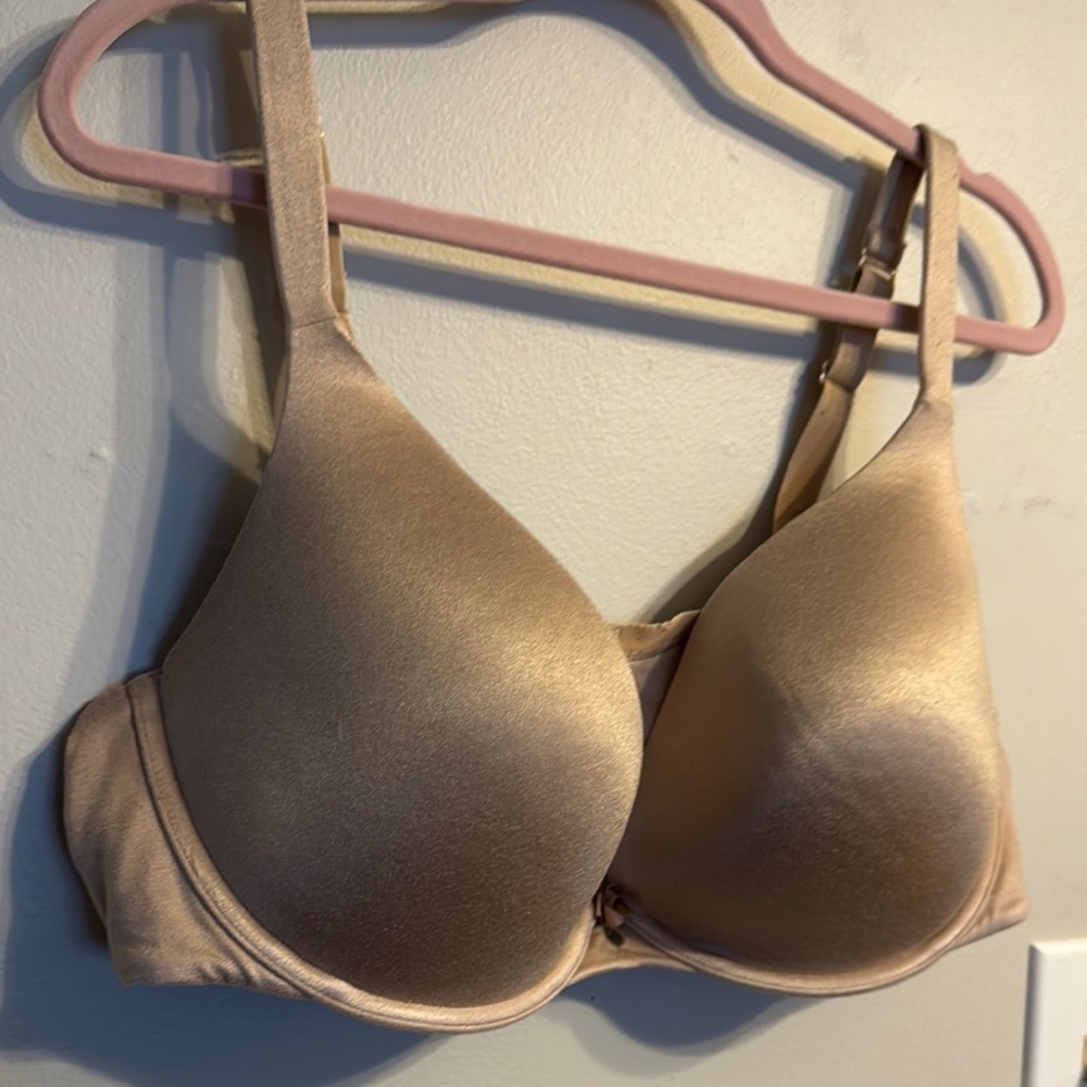 Cacique Cream Molded Cup Bra Intimates